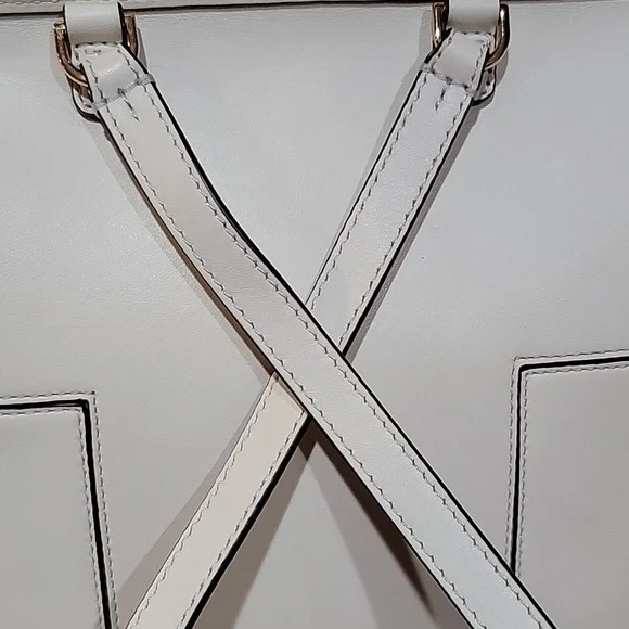 Tory Burch EUC Elegant White Backpack Handbag - Picture 5 of 10